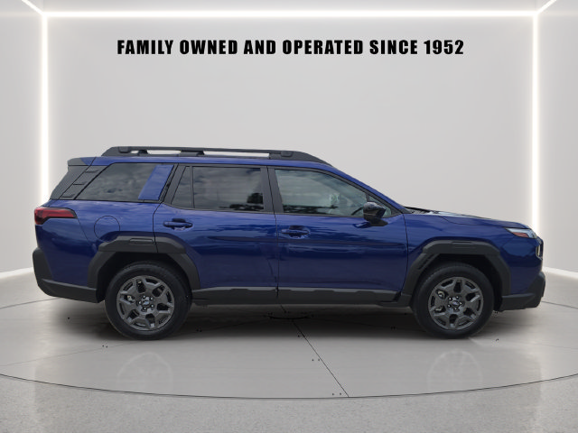 Used 2026 Subaru Outback Premium AWD/4WD image 2