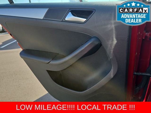 Used 2017 Volkswagen Jetta SE image 16