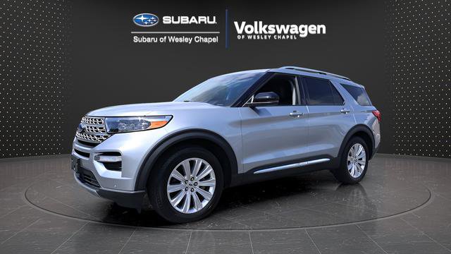 Used 2023 Ford Explorer Limited w/ Limited Technology Package RWD image 4