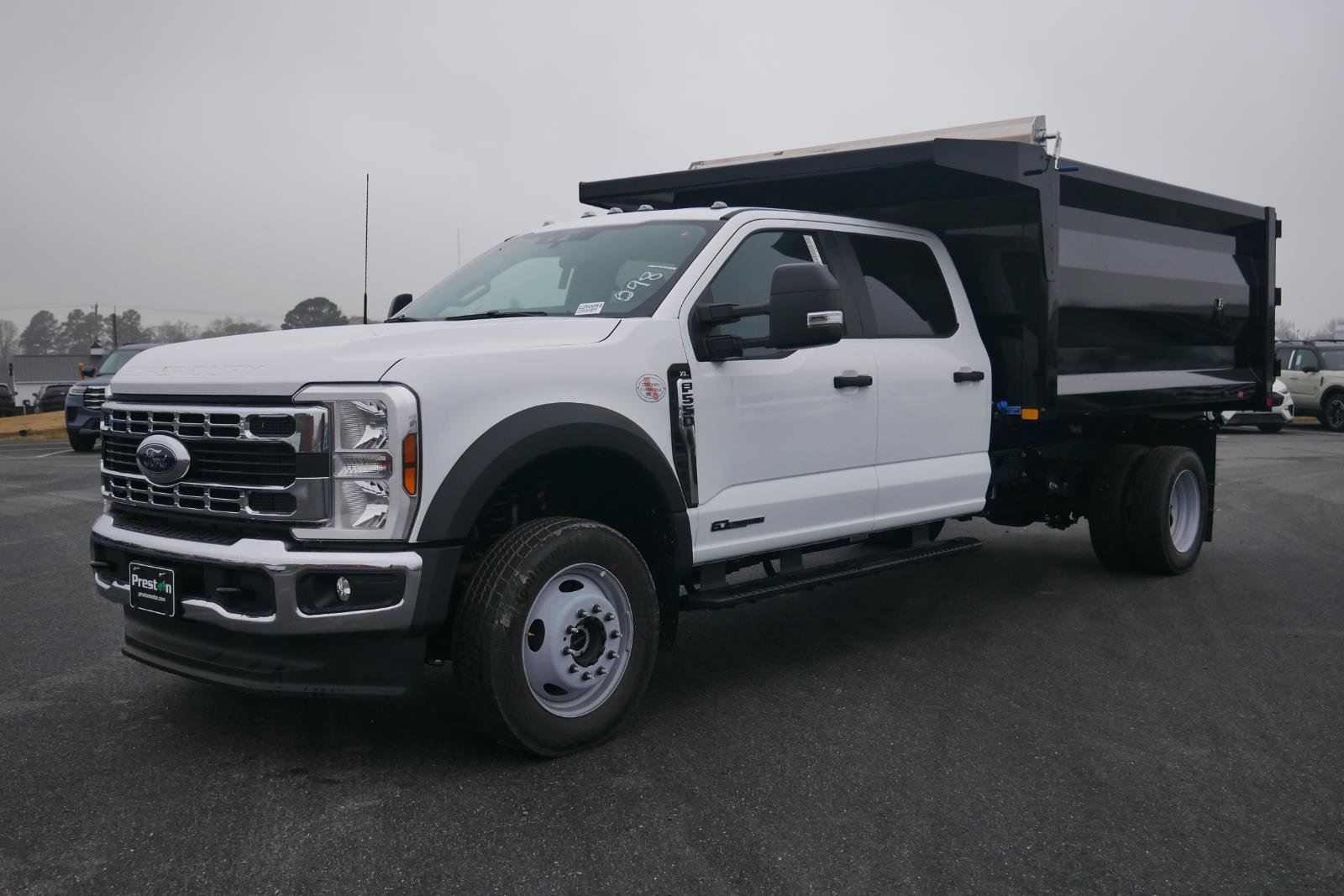 New 2026 Ford F550 4x4 Crew Cab