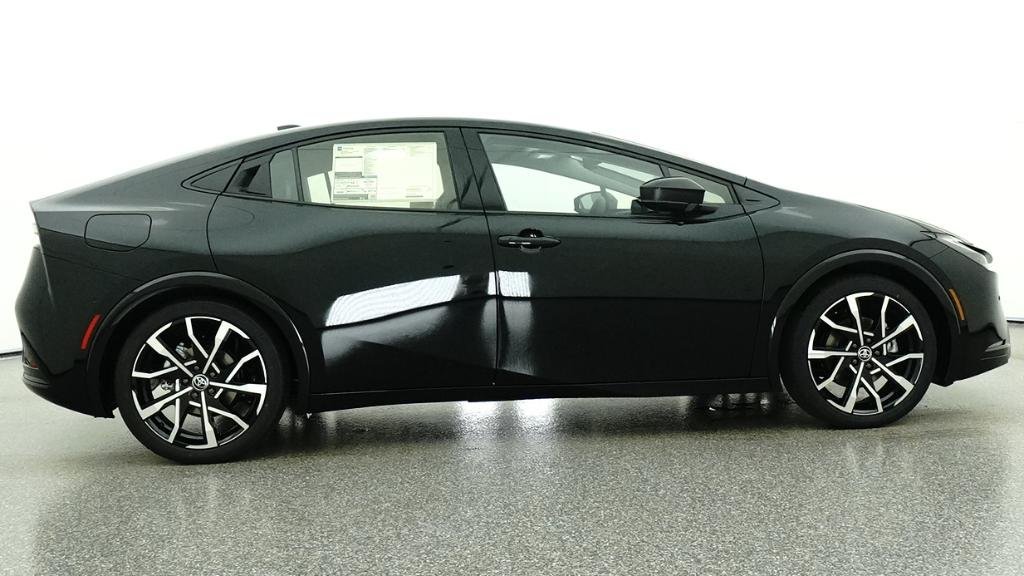 New 2026 Toyota Prius Plug-In Hybrid FWD image 53