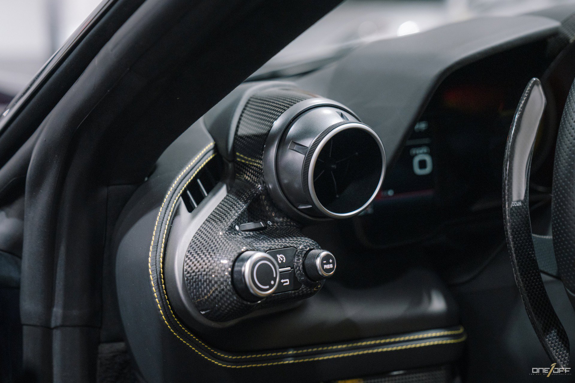 Used 2022 Ferrari F8 Tributo RWD image 37
