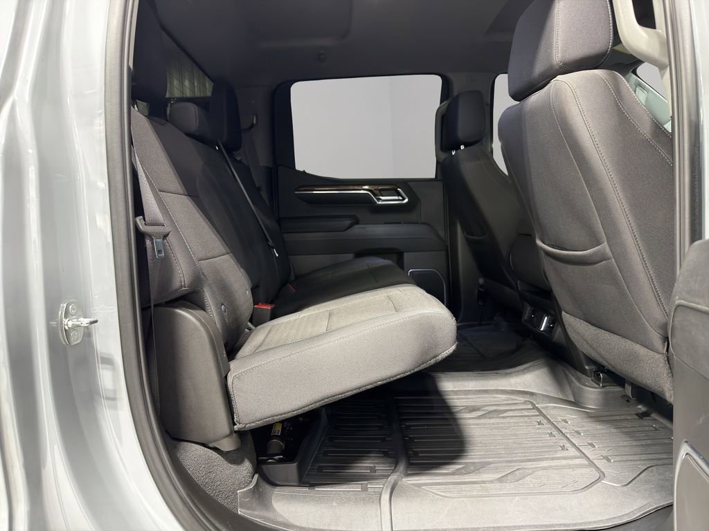 Used 2024 GMC Sierra 1500 SLE image 45