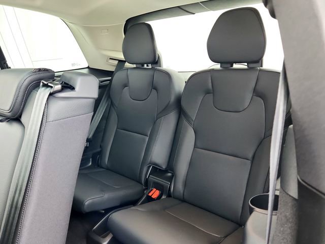 New 2025 Volvo XC90 B6 Plus w/ Protection Package Premier image 29