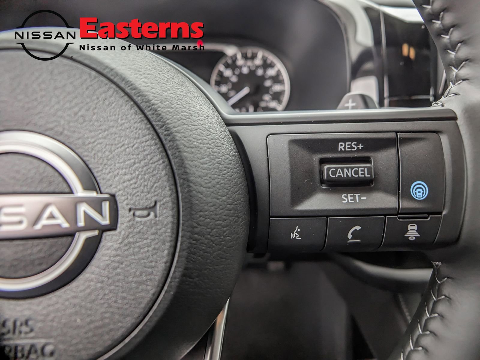 New 2025 Nissan Pathfinder SV w/ SV Premium Package image 19