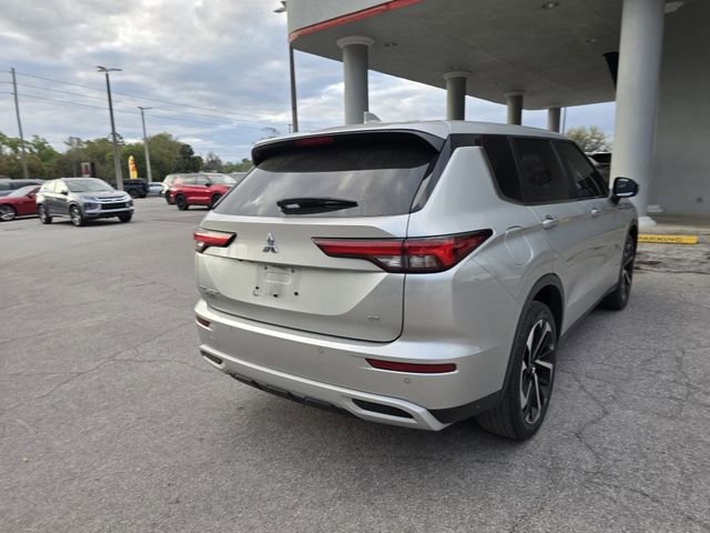 Used 2023 Mitsubishi Outlander SE image 9