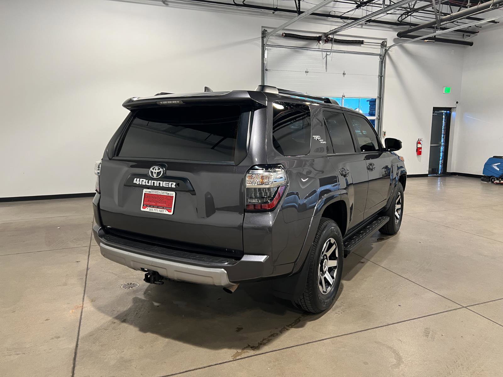 Used 2019 Toyota 4Runner TRD Off-Road image 3