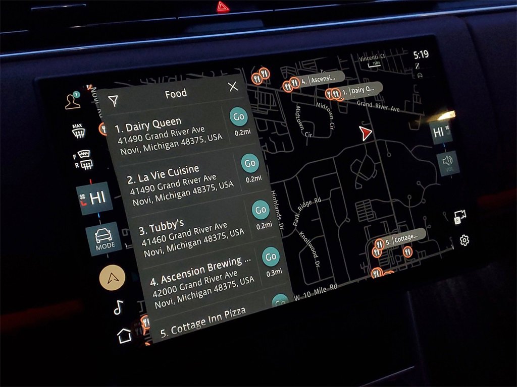 Used 2025 Land Rover Range Rover Autobiography image 21