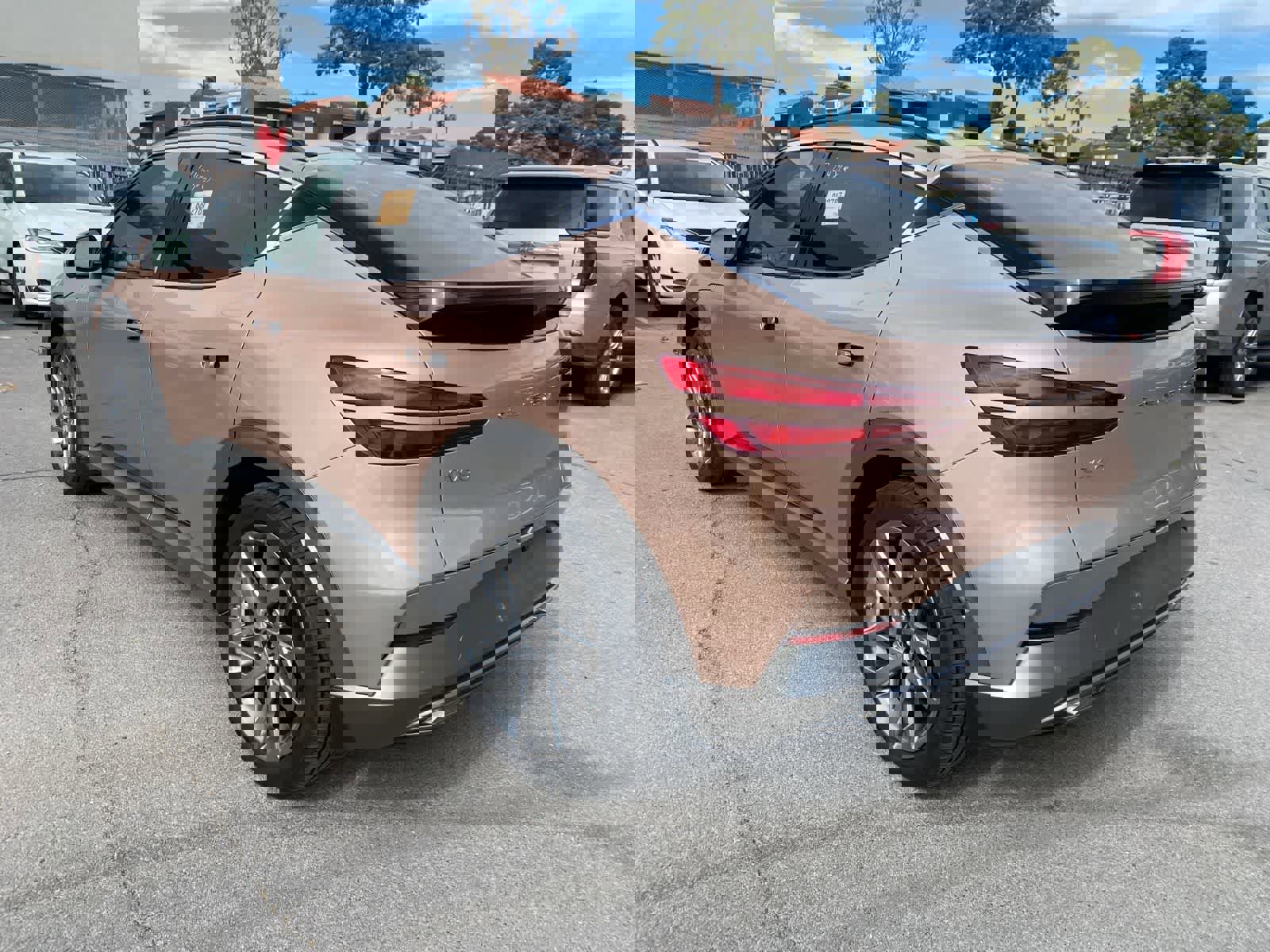 Used 2024 Genesis GV60 Advanced image 8