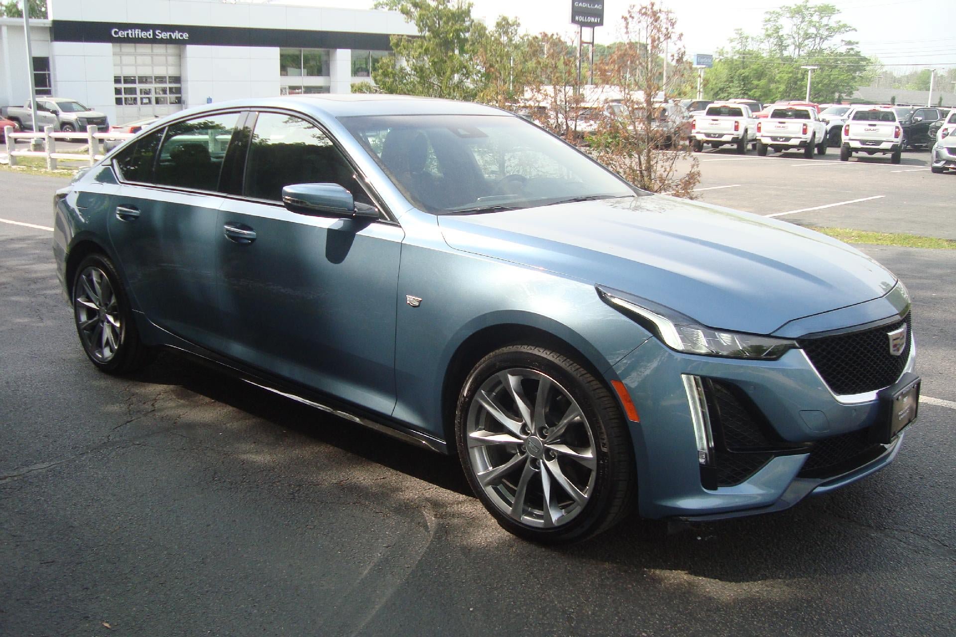 Used 2023 Cadillac CT5 Sport w/ Technology Package AWD/4WD image 3
