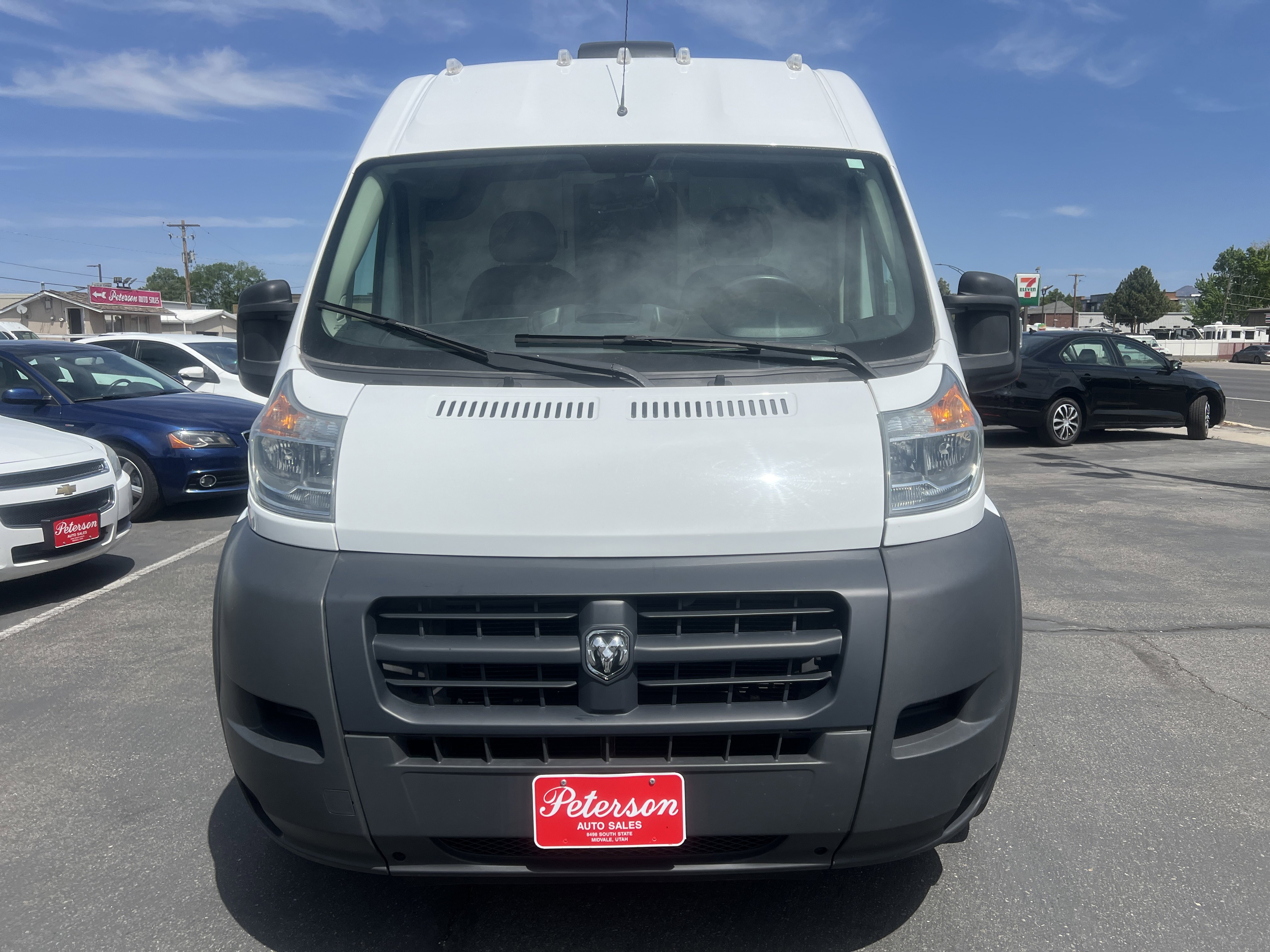 Used 2016 RAM ProMaster 2500 w/ Premium Appearance Group FWD image 2