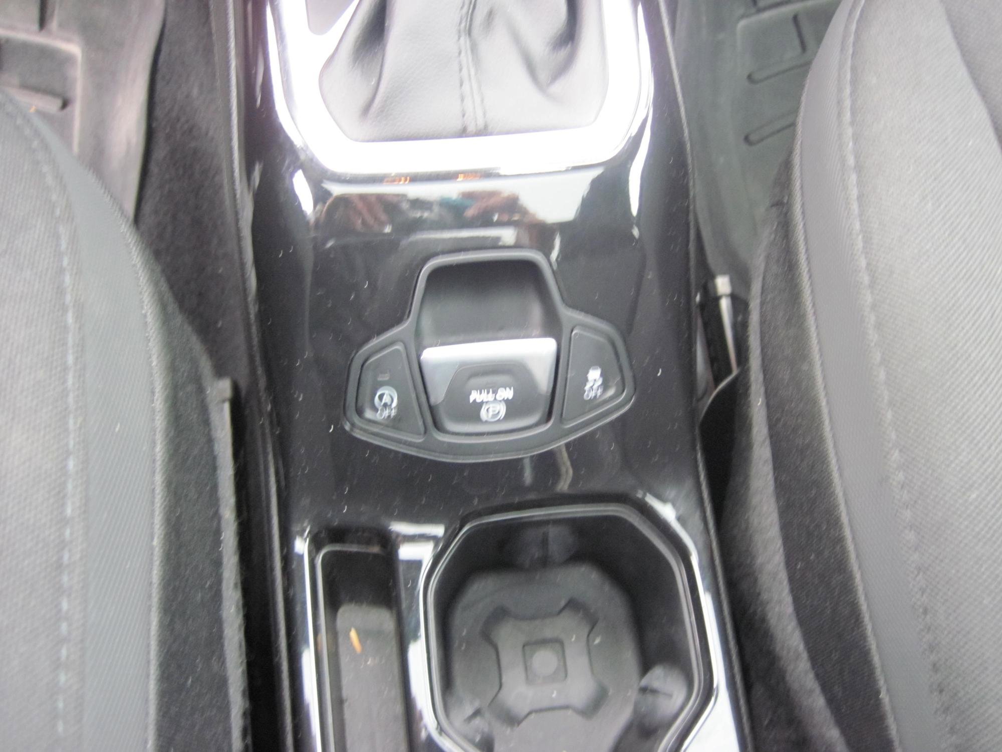 Used 2022 Jeep Renegade Altitude w/ Sun/Sound Group image 16