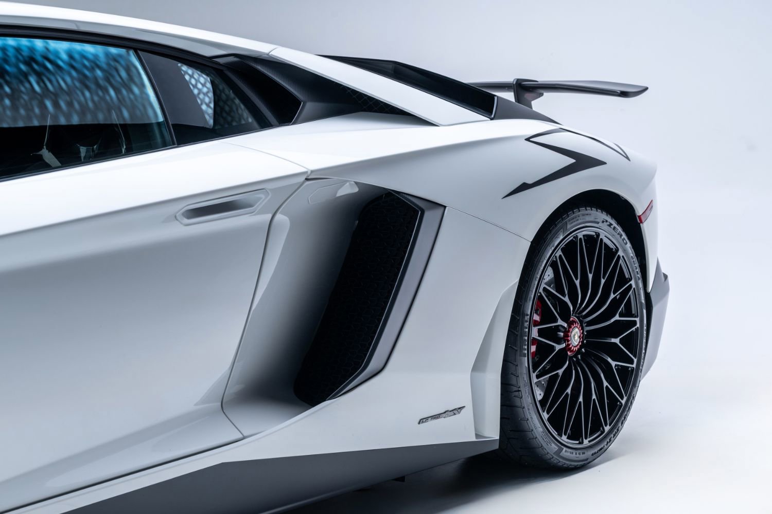 Used 2016 Lamborghini Aventador LP 750-4 Superveloce image 32