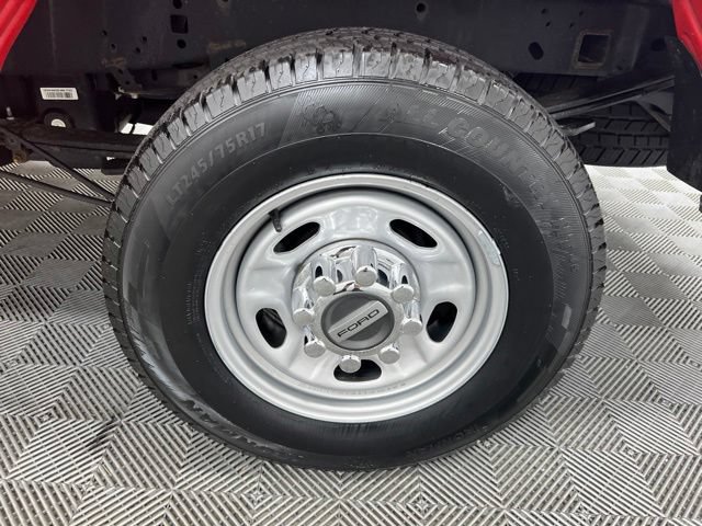 Used 2020 Ford F250 XL w/ Power Equipment Group AWD/4WD image 9