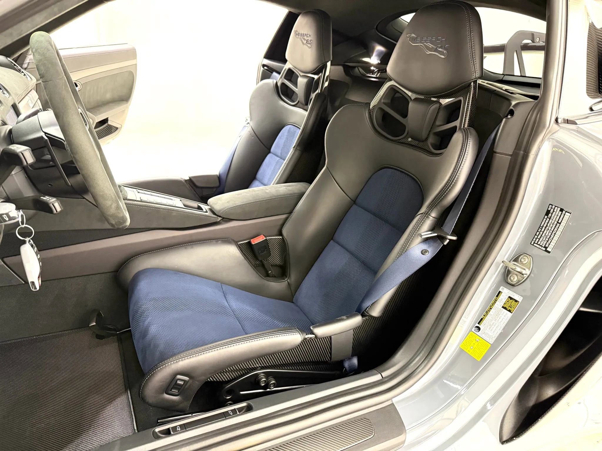 Used 2023 Porsche 718 Cayman GT4 RS image 38