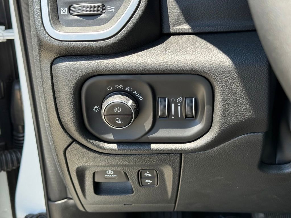 New 2026 RAM 1500 Big Horn AWD/4WD image 18