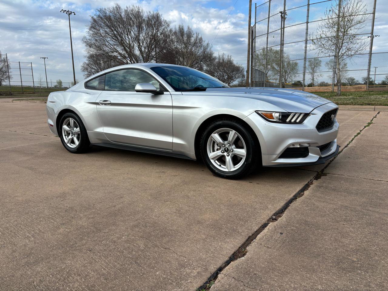 Used 2016 Ford Mustang Coupe image 27