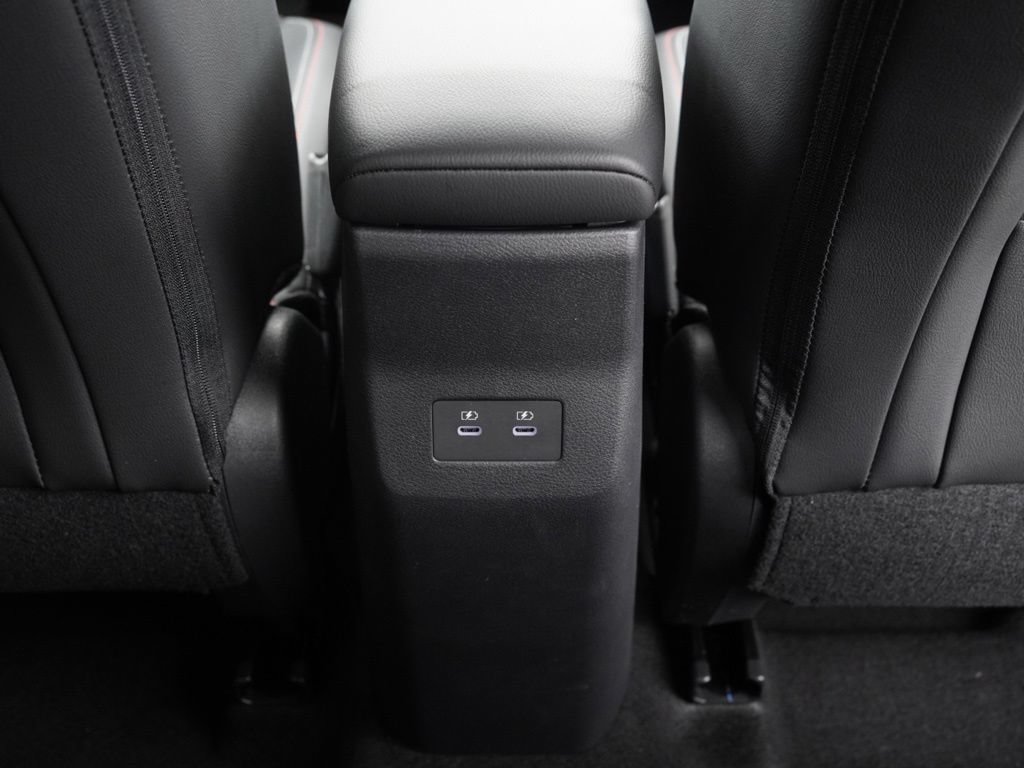 New 2026 Nissan Kicks SR FWD image 19