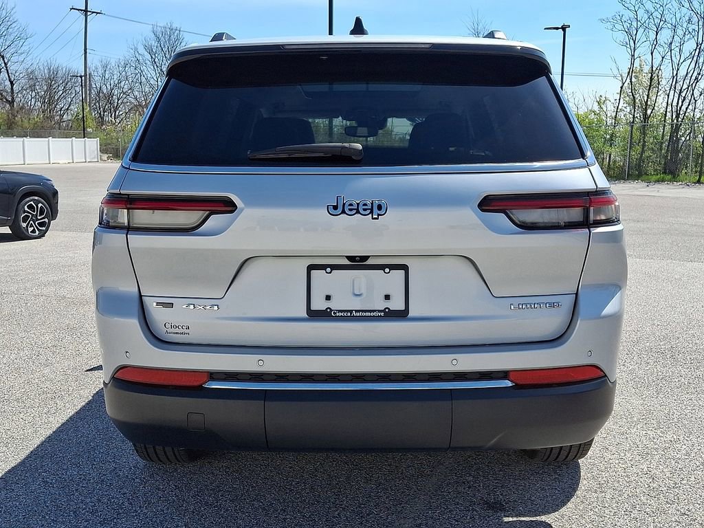 Used 2022 Jeep Grand Cherokee L Limited AWD/4WD image 8