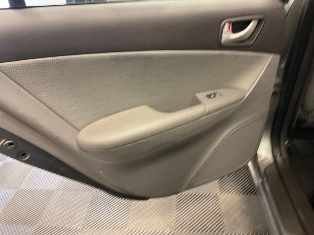 Used 2009 Hyundai Sonata SE FWD image 24