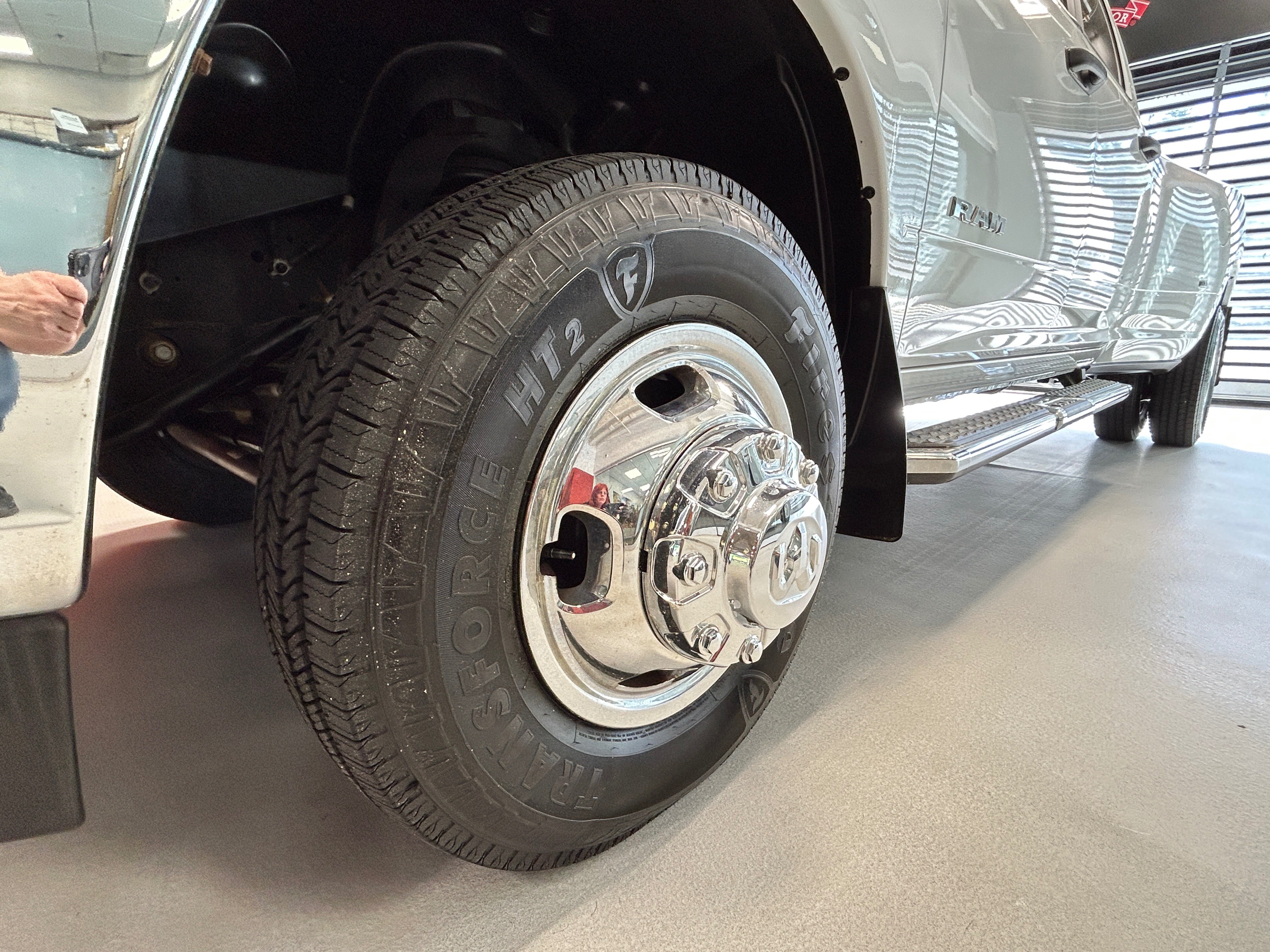 Used 2023 RAM 3500 Big Horn w/ Level 1 Equipment Group AWD/4WD image 18