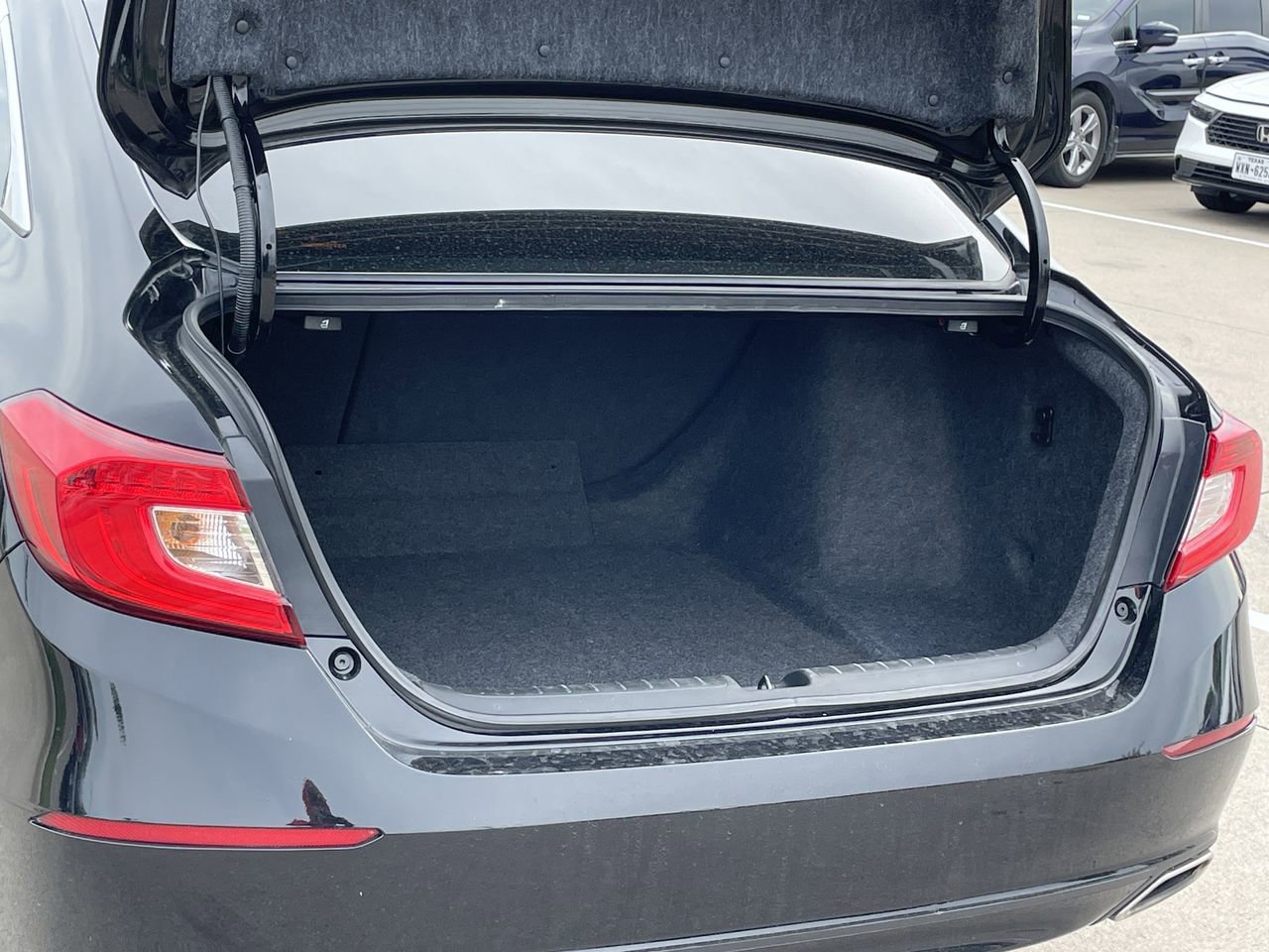 Used 2022 Honda Accord Sport image 27