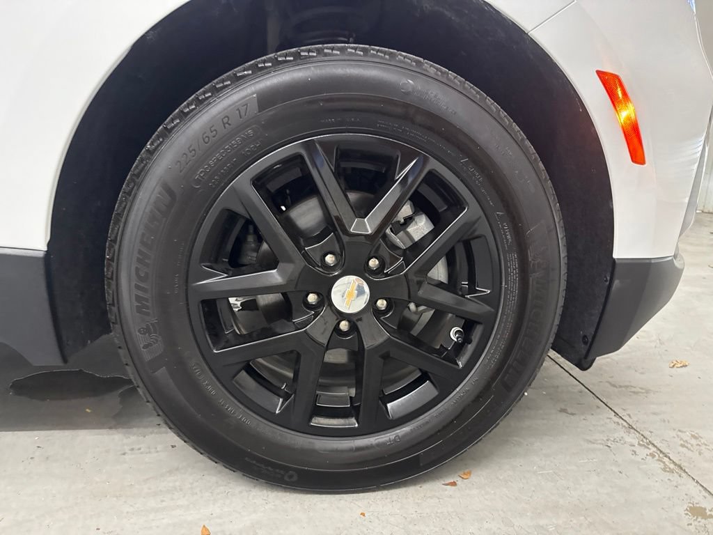 Used 2023 Chevrolet Equinox LT FWD image 23