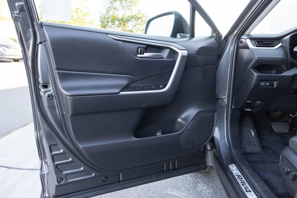 Certified 2024 Toyota RAV4 XLE image 25