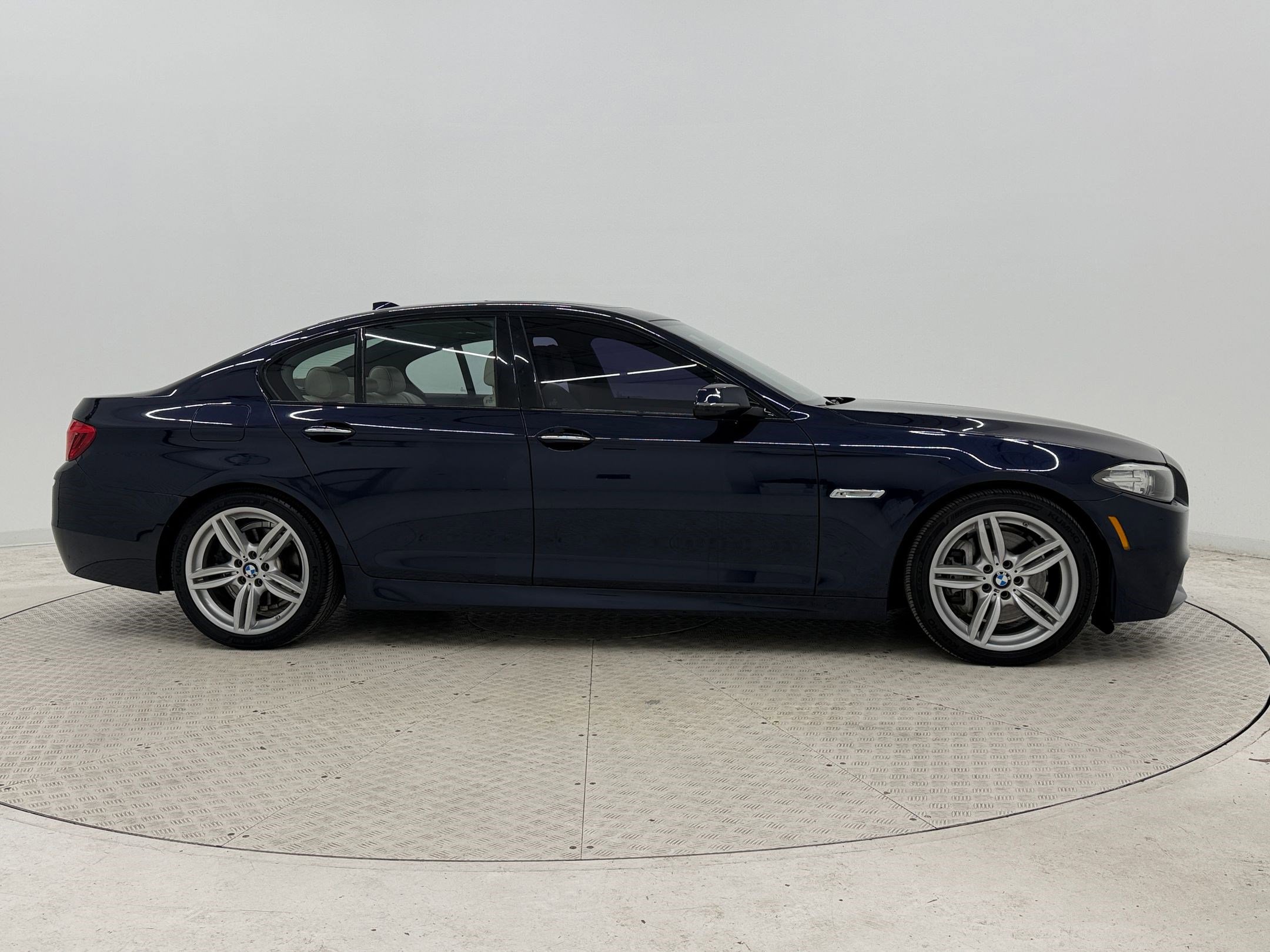 Used 2014 BMW 535d Sedan image 8