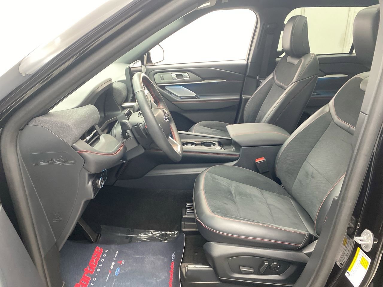 Used 2025 Ford Explorer ST w/ Sun And Sound Package AWD/4WD image 14