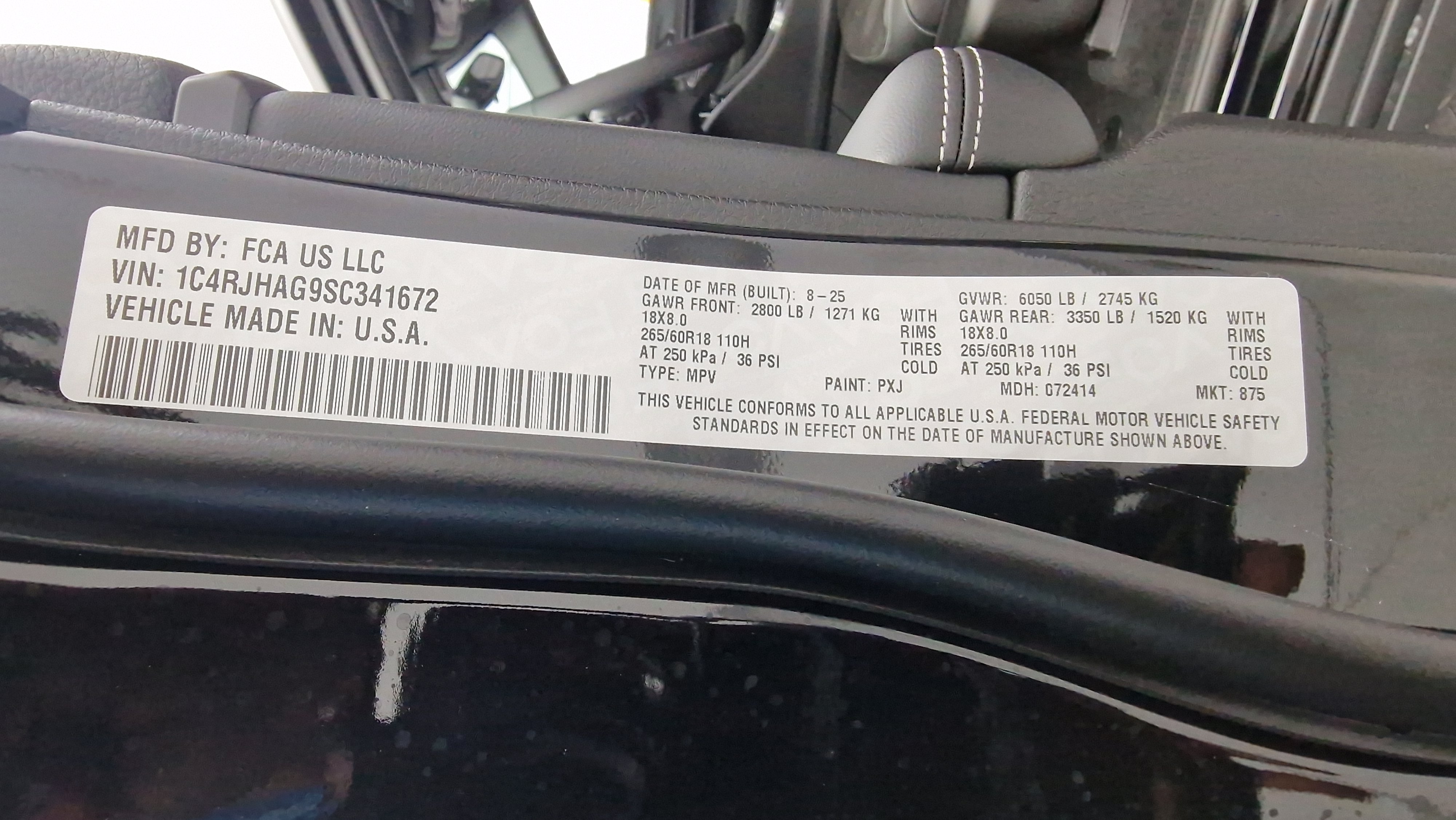 New 2025 Jeep Grand Cherokee Altitude image 11