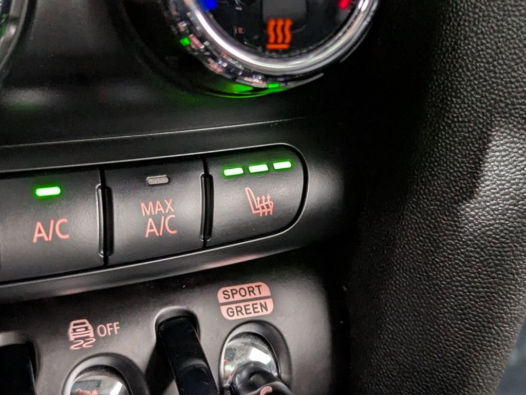 Used 2020 MINI Cooper S image 21