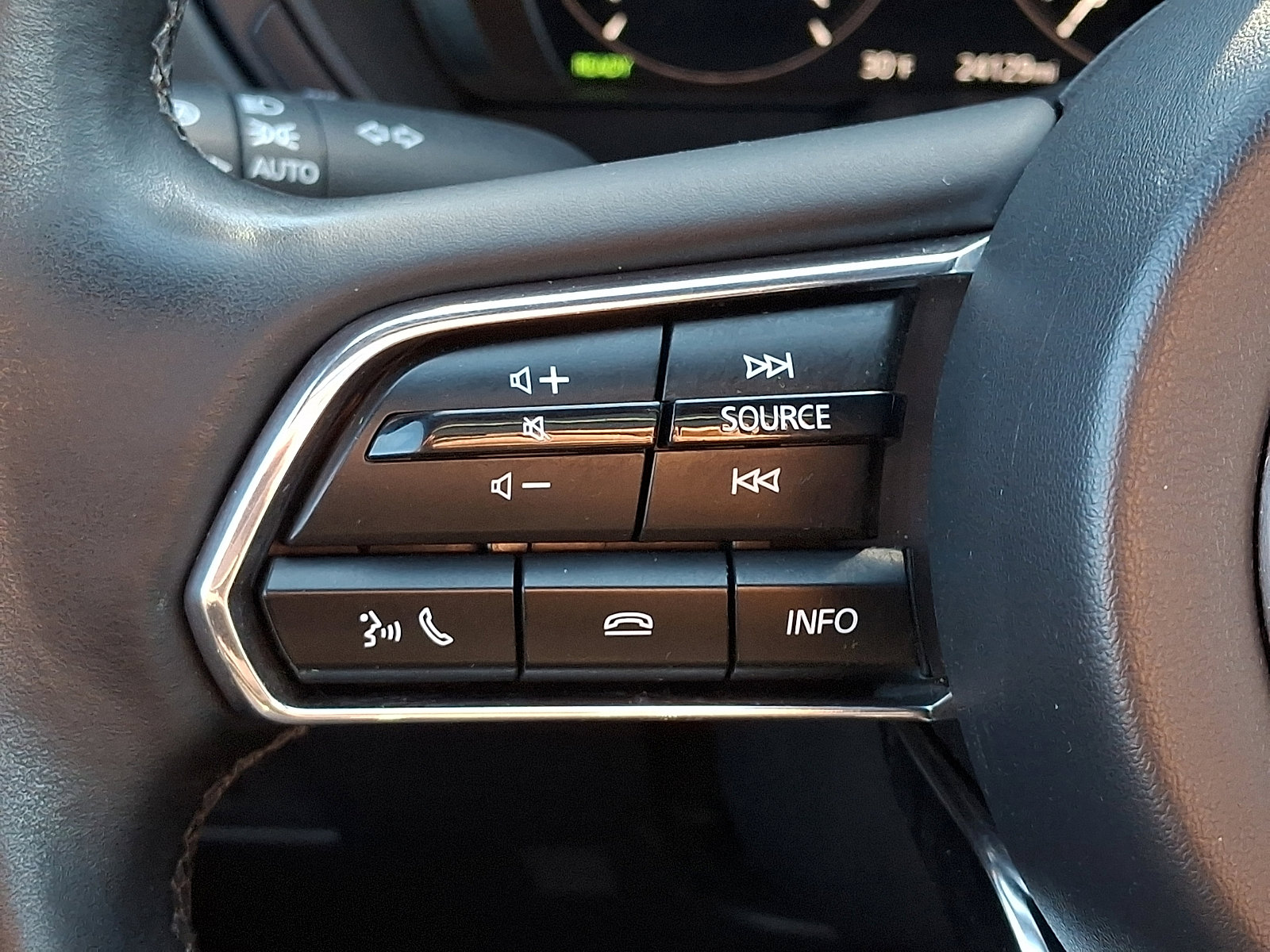 Certified 2024 MAZDA CX-90 Plug-In Hybrid w/ Premium Plus image 25