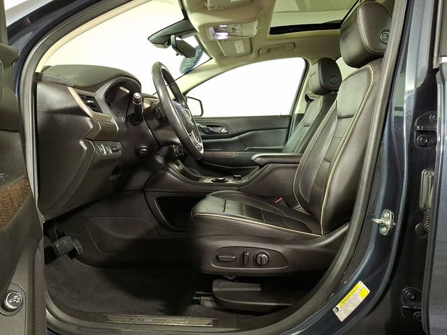 Used 2020 GMC Acadia Denali w/ Technology Package AWD/4WD image 14