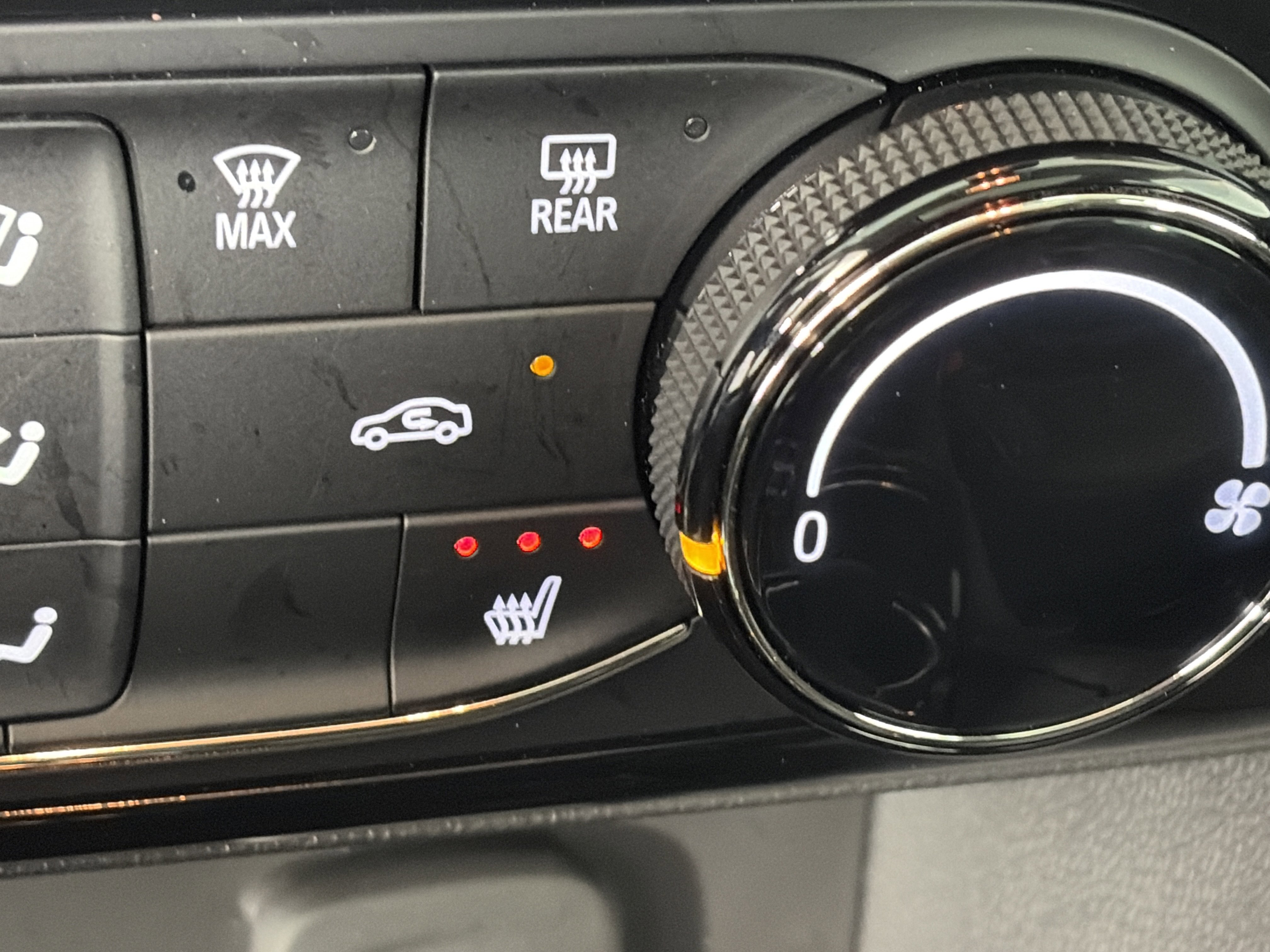 Used 2026 Buick Encore GX Sport Touring w/ Comfort Package image 25