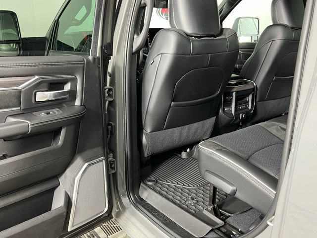 New 2026 RAM 3500 Laramie AWD/4WD image 27