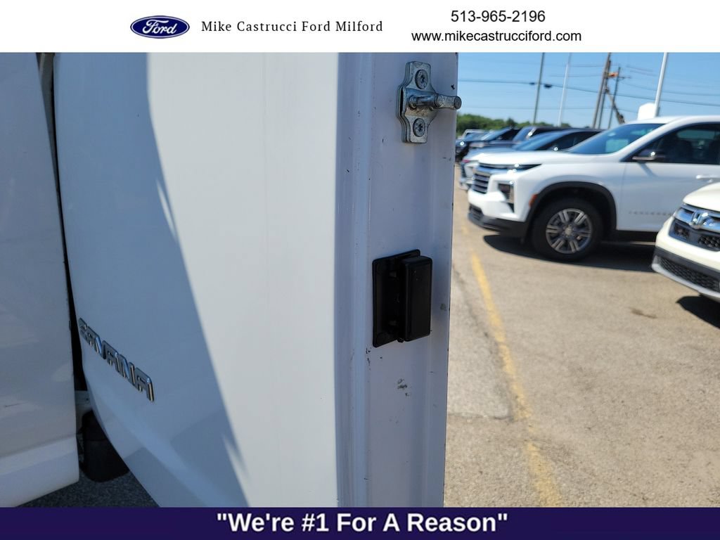 Used 2017 GMC Savana 2500 RWD image 13