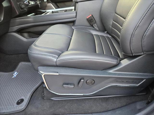 New 2026 Ford F350 Platinum image 3