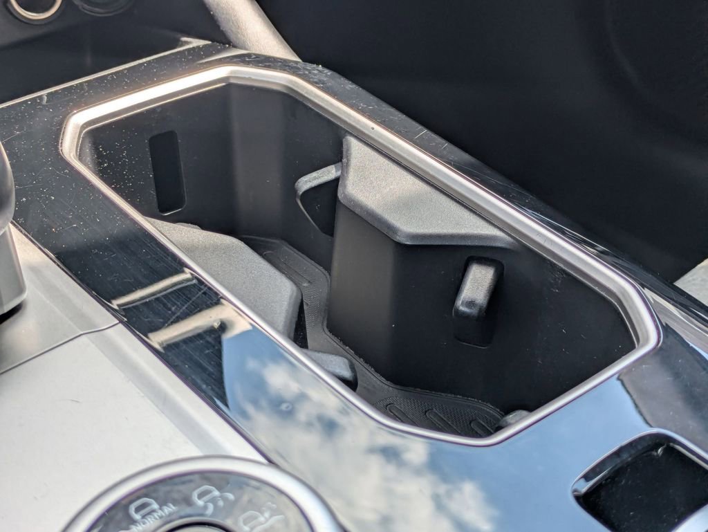 Used 2025 Mitsubishi Outlander SE AWD/4WD image 18