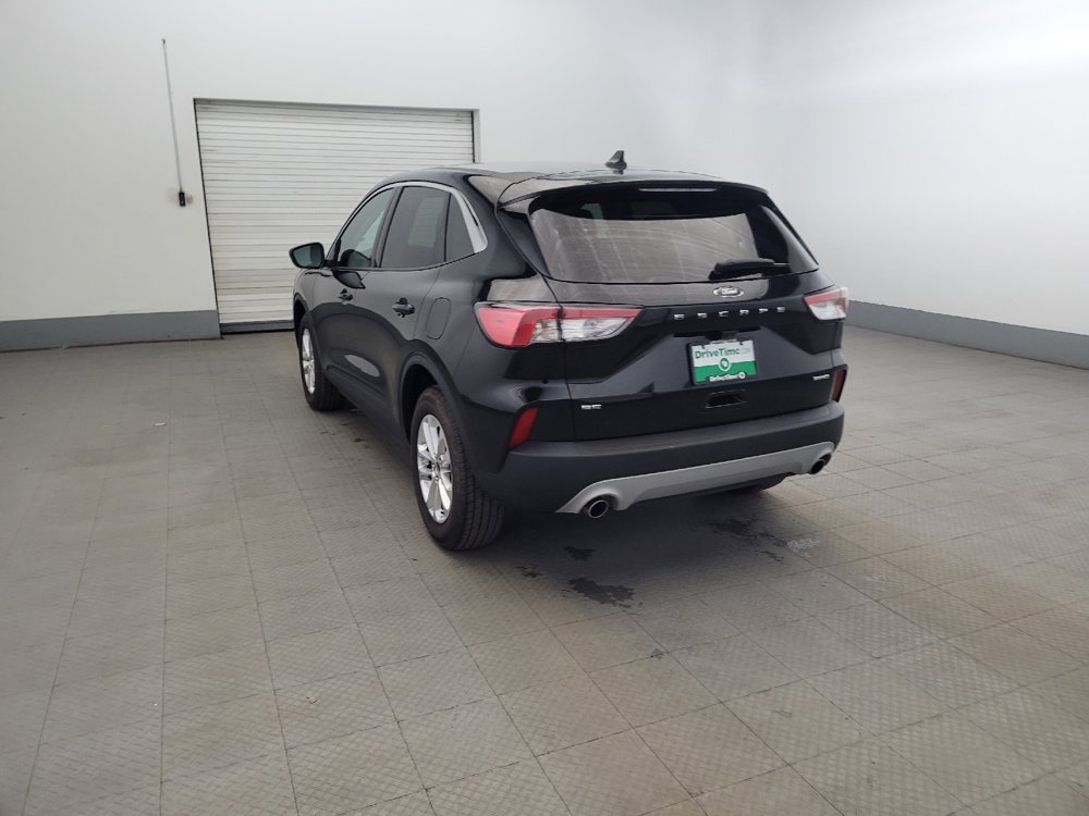 Used 2022 Ford Escape SE w/ Cold Weather Package image 5