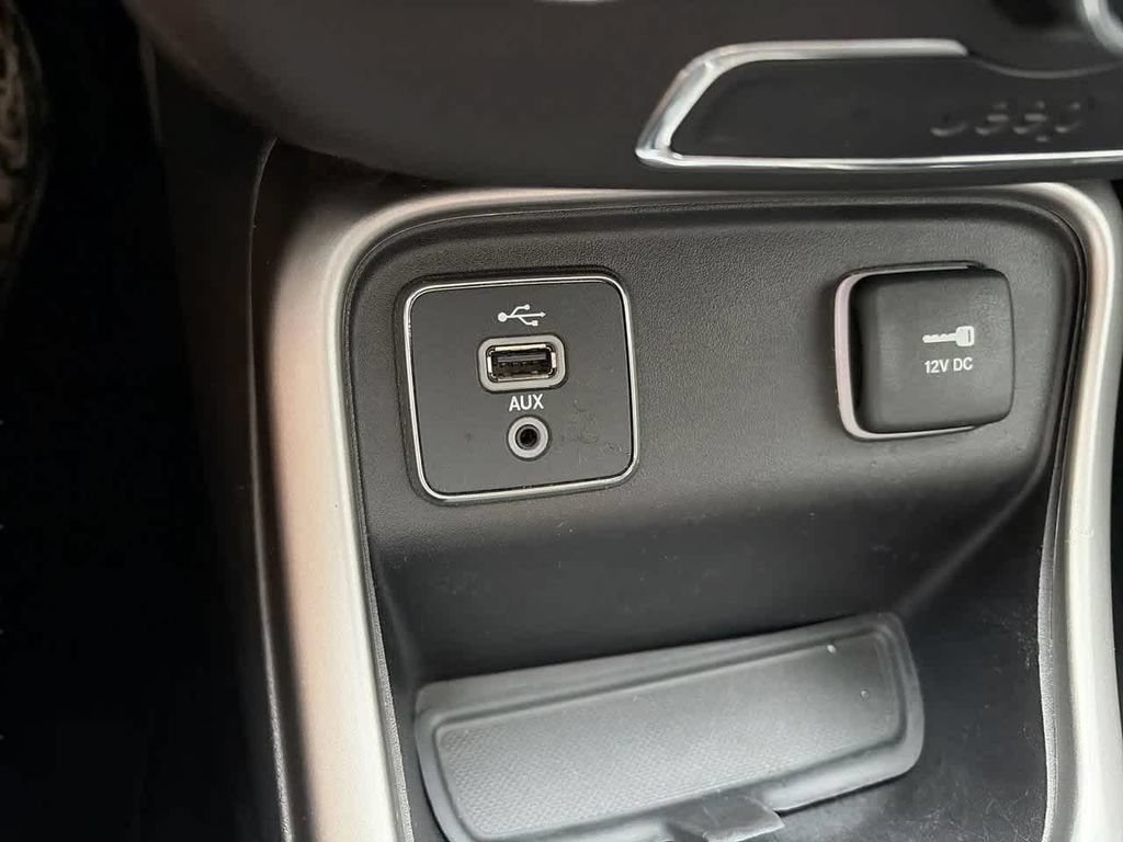 Used 2017 Jeep Compass Sport FWD image 20