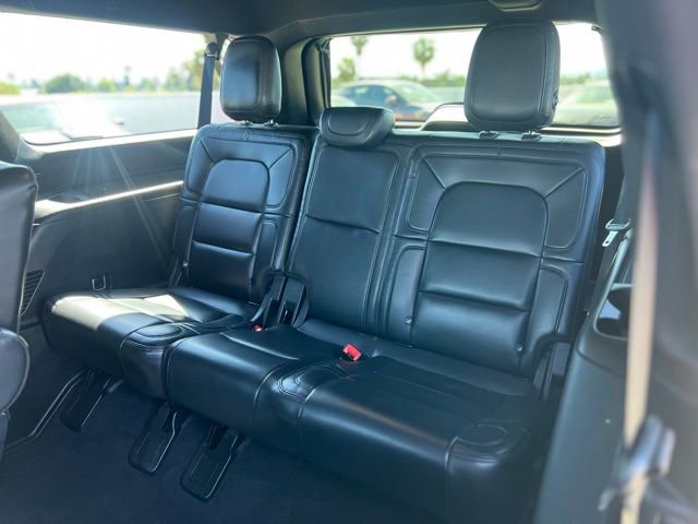 Used 2020 Lincoln Navigator L Reserve w/ Luxury Package image 17
