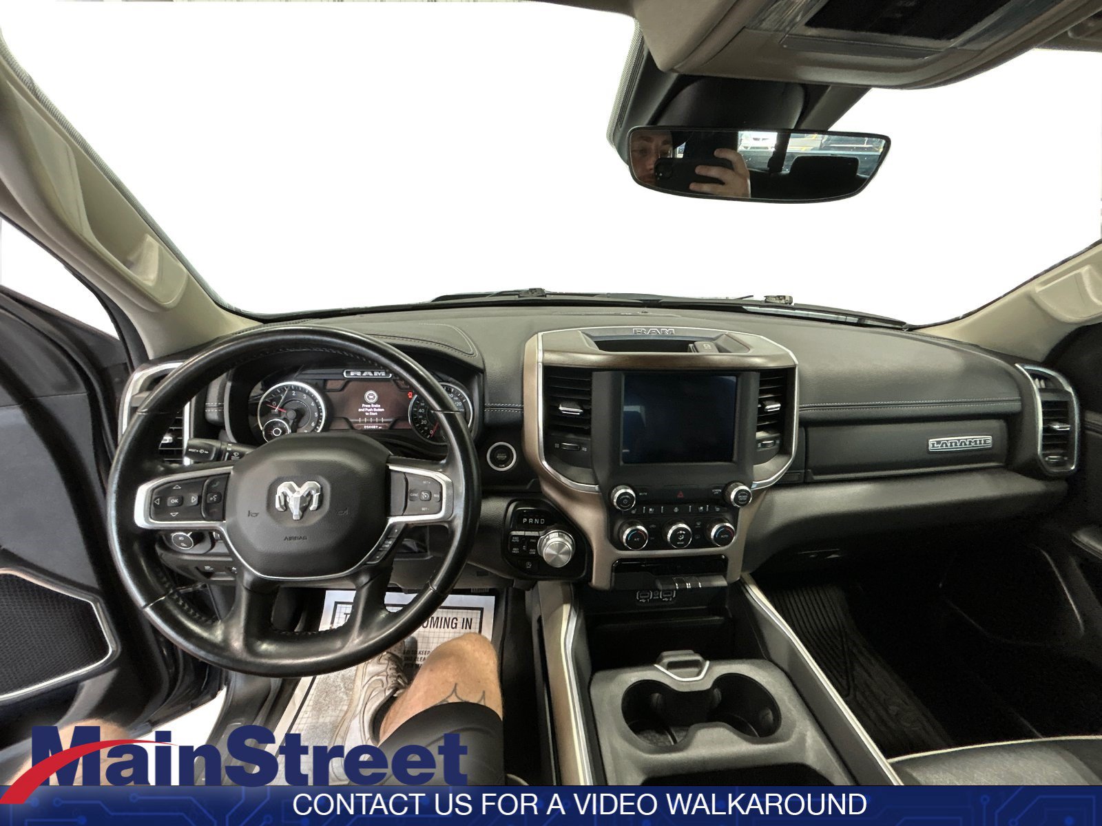 Used 2022 RAM 1500 Laramie AWD/4WD image 18