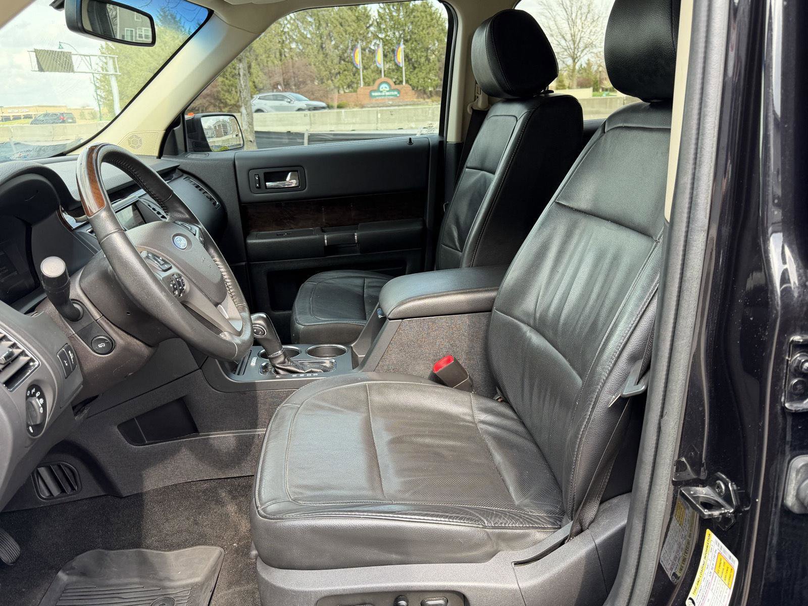 Used 2019 Ford Flex Limited FWD image 29
