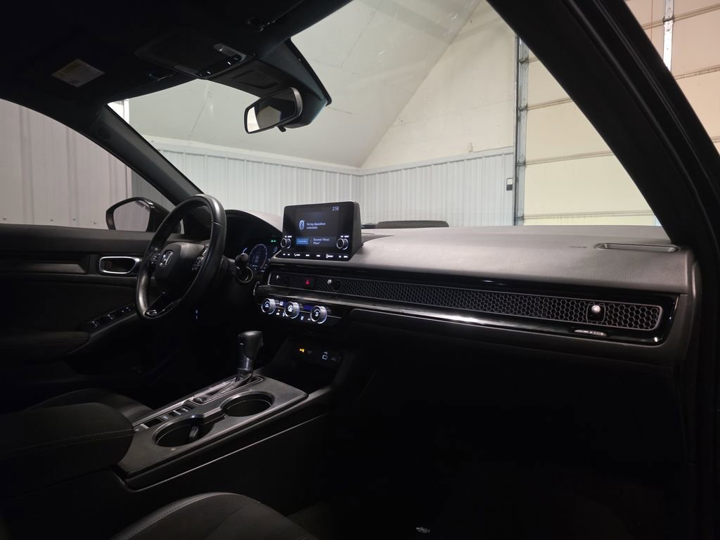 Used 2022 Honda Civic Sport image 28