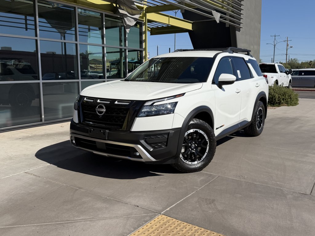 Used 2024 Nissan Pathfinder Rock Creek AWD/4WD image 2