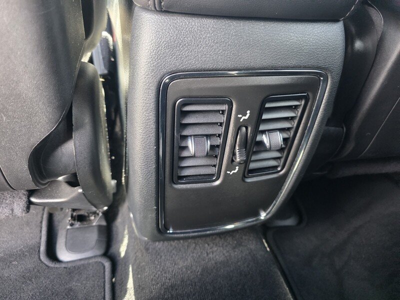 Certified 2022 Jeep Grand Cherokee Laredo E RWD image 13