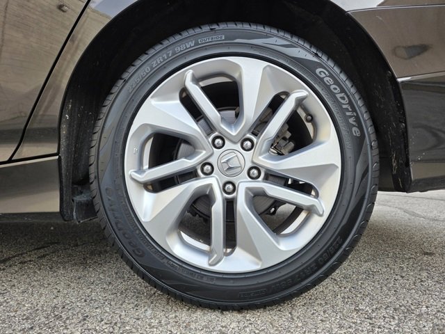 Used 2018 Honda Accord LX image 23