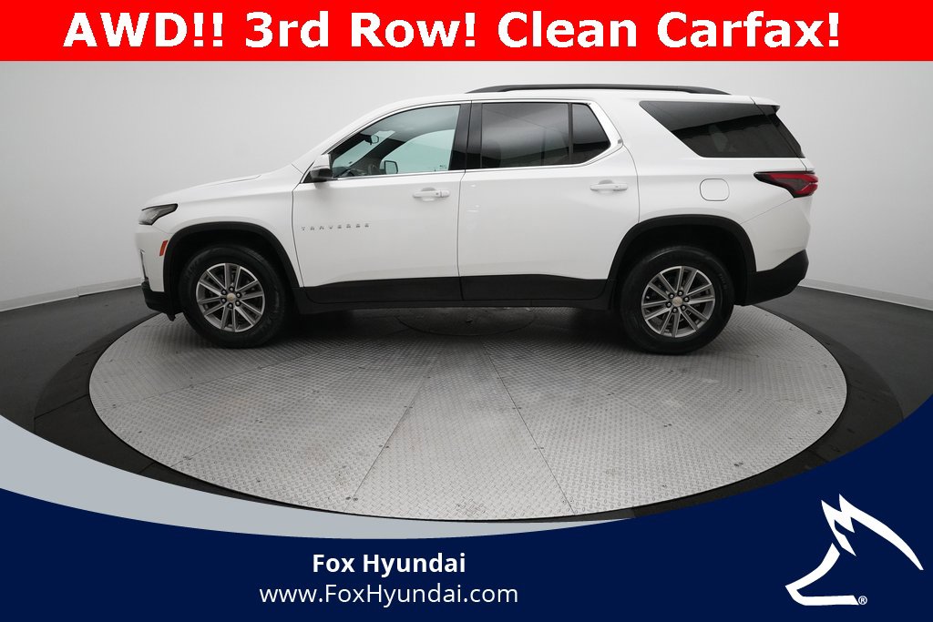 Used 2023 Chevrolet Traverse LT image 25
