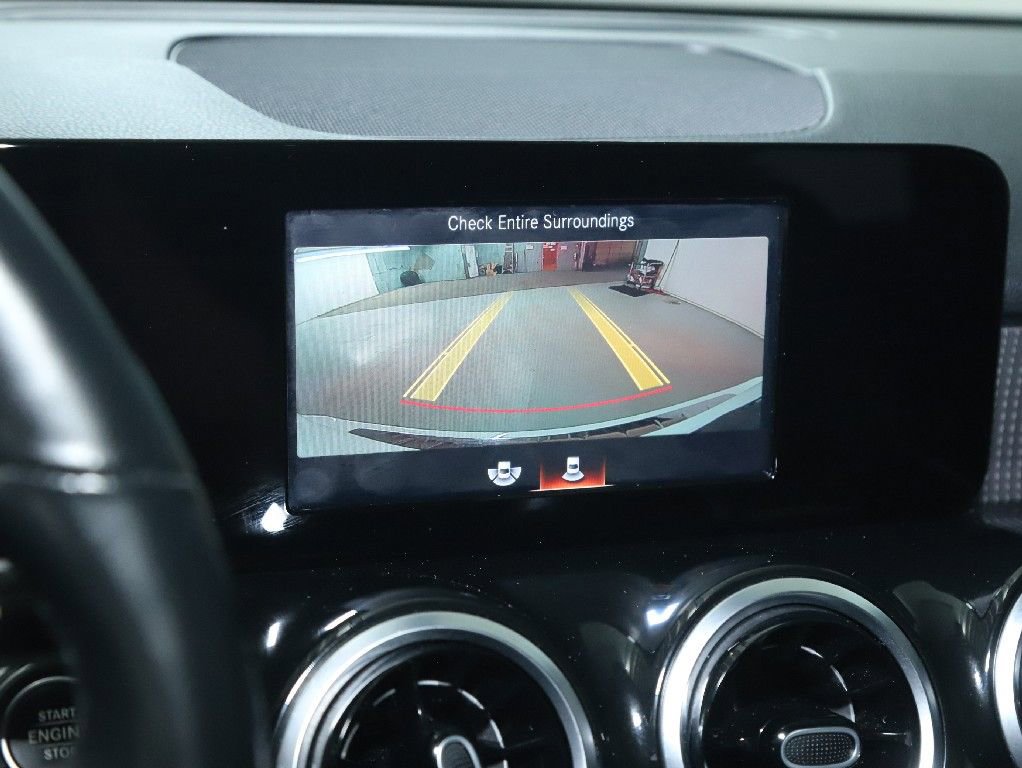 Used 2023 Mercedes-Benz GLB 250 4MATIC image 30